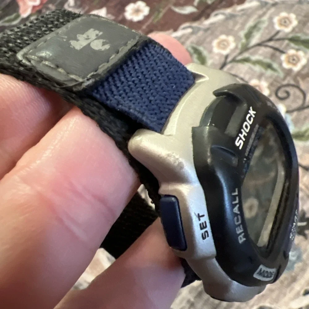 Timex Ironman Shock Indiglo WR200m Adjustable Nylon Hook & Loop Watch Band Works